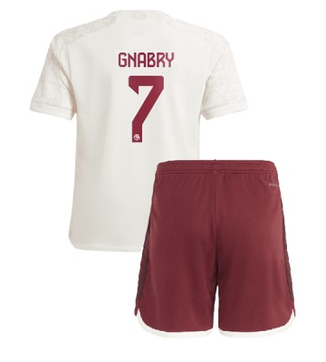 Lacne Dětský Futbalové dres Bayern Munich Serge Gnabry #7 2023-24 Krátky Rukáv - Tretina (+ trenírky)
